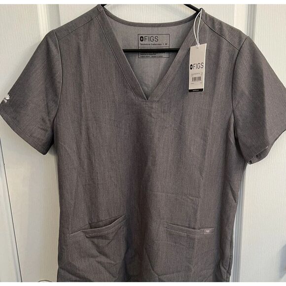 Figs FW1100 Women's Sz M Graphite Gray Casma Three-Pocket Scrub Top - Picture 1 of 7